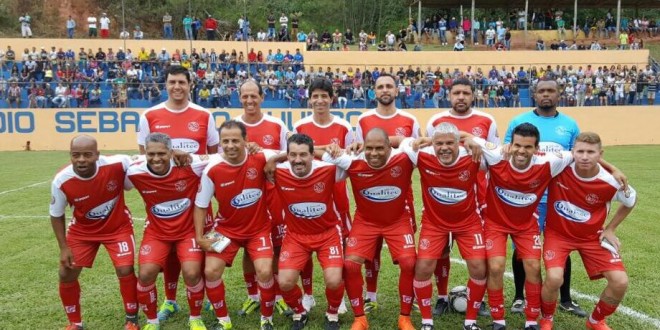 Tito Torres participa de reinauguração de estádio em Coimbra