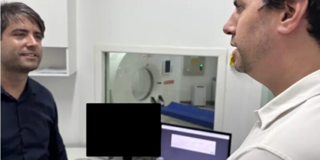 Fábio Baccheretti, secretário de Estado de Saúde, e o deputado Tito Torres em visita ao Hospital